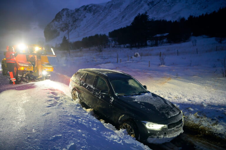 Driving-on-Black-Ice-Do-This