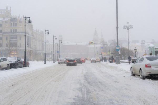 pinch-of-salt-keep-exploring-alternatives-to-de-ice-roads-sidewalks