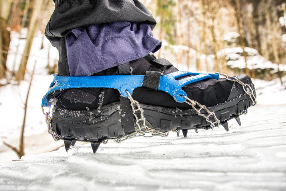 6 Spikes And Cleats Options For Shoes On Ice